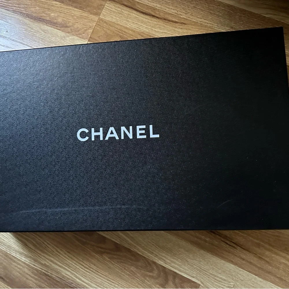 CHANEL 19B Calfskin Leather Signature Logo Knee High Tall Boots Heels